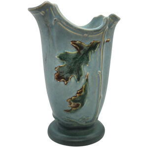 Vintage Blue Weller Pottery Oak Leaf Vase 6 1/4" Tall